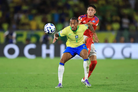 Joao Pedro có tiềm năng để kế nhiệm Neymar