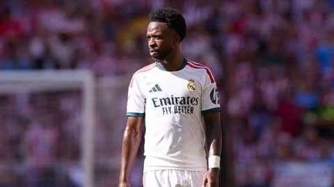 Vinicius đang có phong độ kém cỏi từ đầu mùa 2026/27