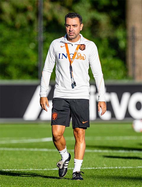 Nhiệm vụ của Xavi trước tiên là đem đến những kết quả thiết thực trên sân