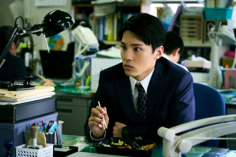 Kawanishi Takumi (JO1) trong phim Việc Ngầm (Ảnh: WOWOW)