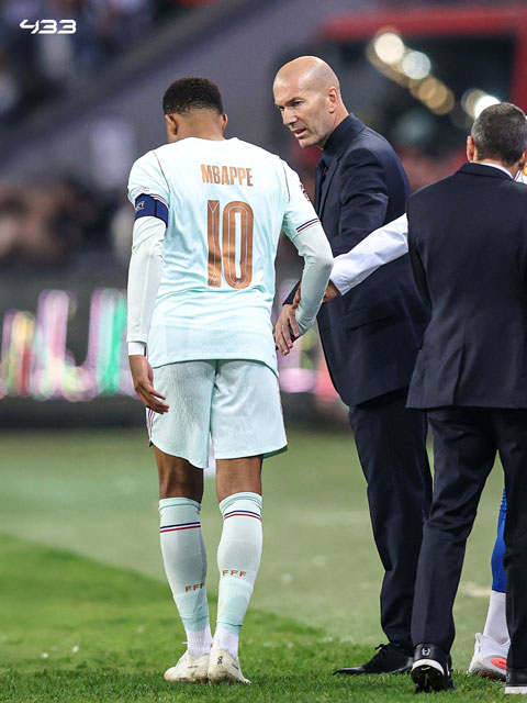 Mbappe đã chia tay ĐT Pháp để về Madrid điều trị chấn thương - Ảnh: 433