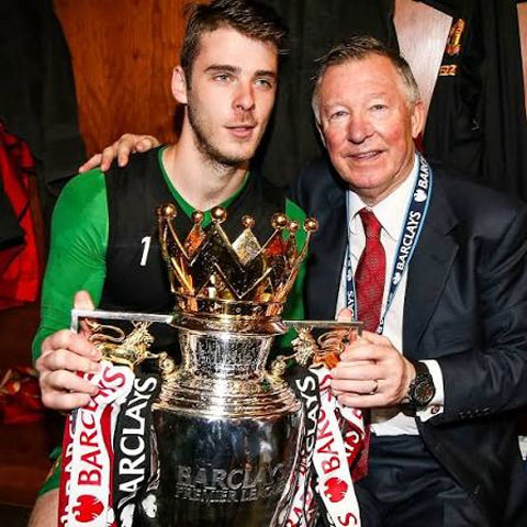 Nếu Man City bị tước 8 danh hiệu, De Gea đang từ 1 sẽ thành 4 lần vô địch Premier League