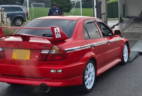 Mitsubishi Lancer Evolution có giá hơn 3,5 tỷ đồng