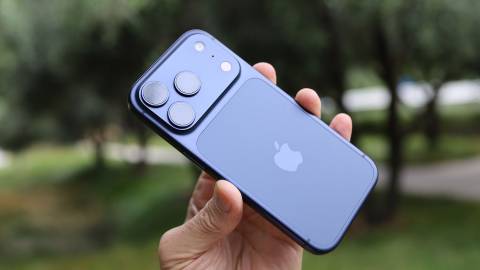 iPhone 18 Pro Max sở hữu màn hình OLED 6,9 inch