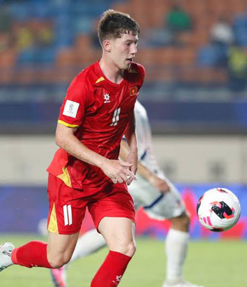 Williams Minh Hoàng ra mắt ĐT Việt Nam - Ảnh: VFF 