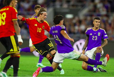 Nhưng anh đang chứng minh Van Bommel đã đúng khi trao cơ hội cho anh
