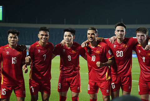 Trọng tài điều hành các trận đấu ở VCK Asian Cup sẽ được gắn camera trên người