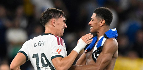 Espi (trái) và Bellingham là hai trong số các phương án rất đáng để Mourinho cân nhắc nếu Mbappe phải ngồi ngoài vì chấn thương
