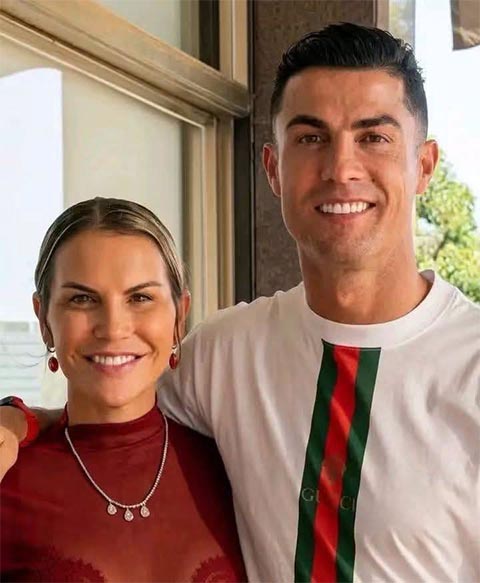 Chị gái CR7 thì chia sẻ trên Intasgram rằng Bồ Đào Nha đang đối xử bất công với em trai