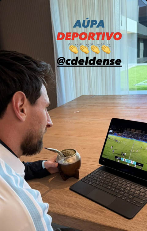 Messi cổ vũ đội bóng từ xa