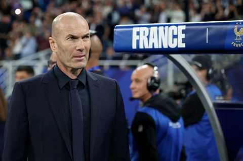 Zidane chưa thay đổi được thói quen chỉ chơi hay hiệp hai của Pháp