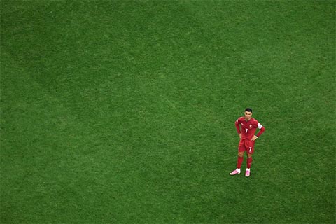 Không Ronaldo, Bồ Đào Nha vẫn thắng đậm Đan Mạch 4-2 trên sân khách, với Rafael Leao mang áo số 7
