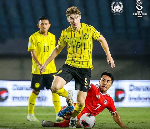 Trung vệ Brad Tapp, gốc Australia của "Hổ Malaya"
