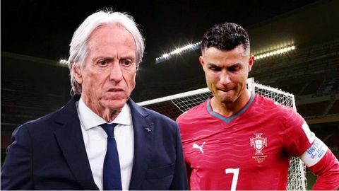 Trong tâm thư, CR7 chĩa mũi dùi dư luận vào HLV trưởng ĐT Bồ Đào Nha Jorge Jesus