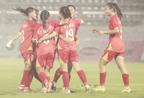 Niềm vui chiến thắng sẽ lại đến với U17 nữ Việt Nam. Ảnh: Nguyễn Khanh 