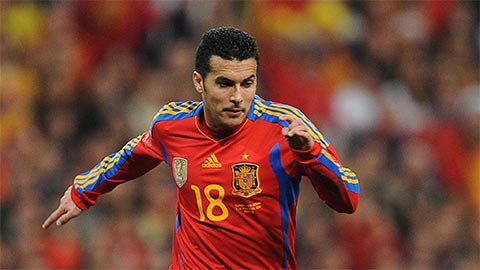 Pedro treo giày ở tuổi 39