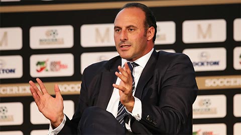 Ramon Vega sẵn sàng lật đổ chiếc ghế của Gianni Infantino