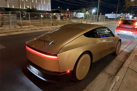 Robotaxi chưa thể hoạt động xuyên đêm