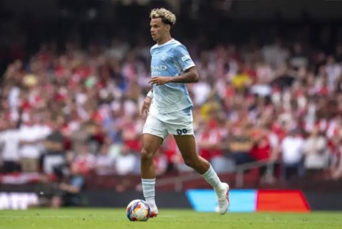 Hậu vệ trái của Man City cũng là một mũi nhọn nguy hiểm khi tấn công