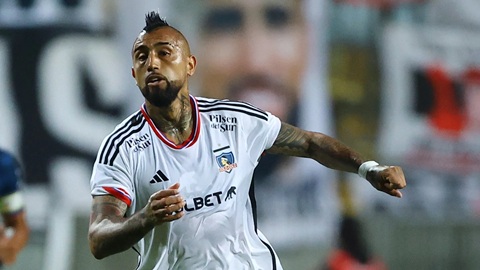 Arturo Vidal ở tuổi 39 vẫn chơi tốt trong màu áo Colo Colo
