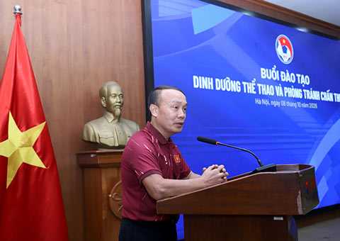 Tổng Thư ký VFF Nguyễn Văn Phú phát biểu tại buổi đào tạo