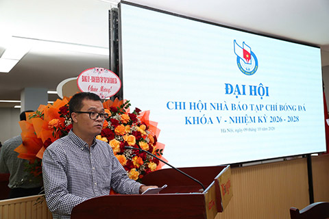 Ông Nguyễn Tùng Điển - Cố vấn Ban Biên tập, Thư ký chi hội báo cáo tổng kết công tác chi hội nhiệm kỳ qua và phương hướng, nhiệm vụ của nhiệm kỳ 2026 - 2029. 