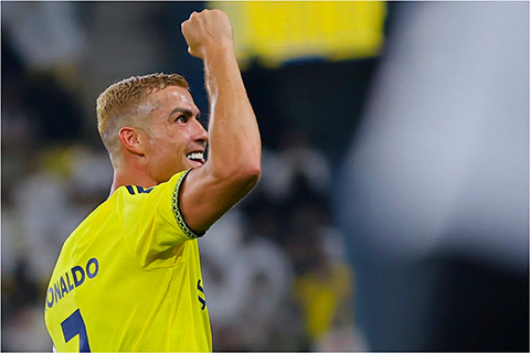 Ronaldo mở tỷ số trong chiến thắng tưng bừng của Al Nassr