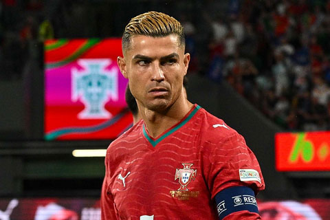 Ronaldo đang vướng lùm xùm tại ĐT Bồ Đào Nha và có thể nói lời chia tay