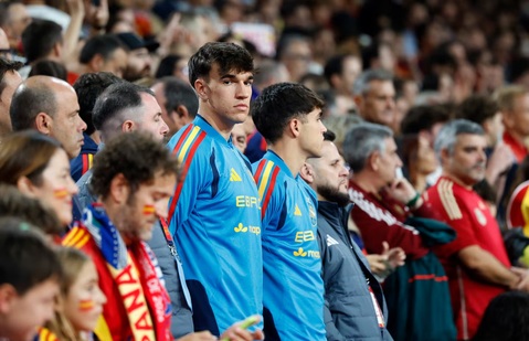 Espi được gọi bổ sung lên ĐT Tây Ban Nha ở loạt FIFA Days vừa rồi. Ảnh: Diario AS