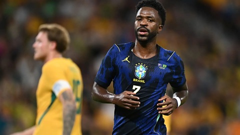 Vinicius chưa đáp ứng được kỳ vọng ở ĐT Brazil