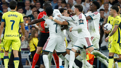 Vinicius đã nhận thẻ đỏ trước Villarreal