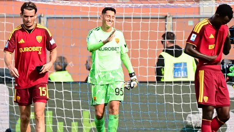 Gollini làm nản lòng Nico Paz