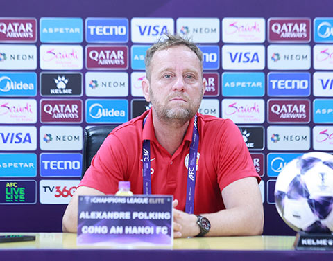 HLV Polking đánh giá rất cao các đối thủ tại AFC Champions League Elite