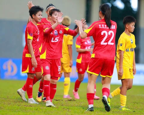 Dù không thi đấu vóng này, nhưng kết quả trận Thái Nguyên T&T vs Hà Nội I đã giúp TP.HCM I sớm vô địch. Ảnh: VFF 