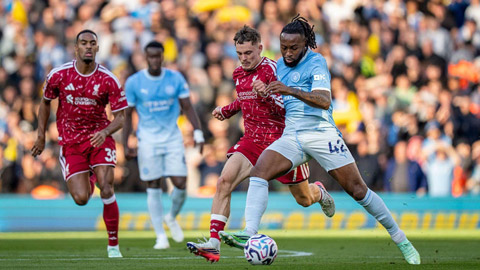 Giờ đây, với tư cách cầu thủ, các ngôi sao của Man City chỉ biết chiến đấu hết mình trên sân cỏ. Và họ đã cho thấy điều đó trước Liverpool