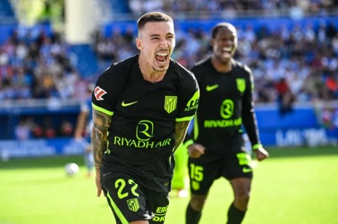 Hậu vệ trái Grimaldo đang là chân sút số 2 của Atletico mùa này với 3 bàn thắng. Ảnh: Into the Calderon