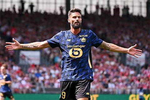 Giroud chuẩn bị gặp lại đội bóng cũ Arsenal