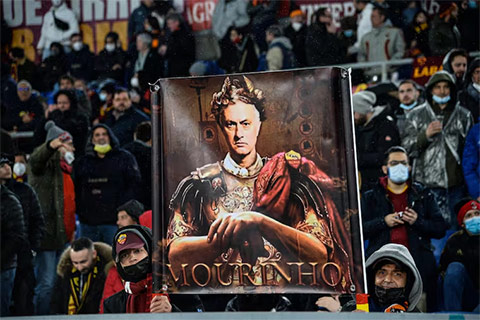 NHM Mourinho đánh giá cao tài năng của Mourinho