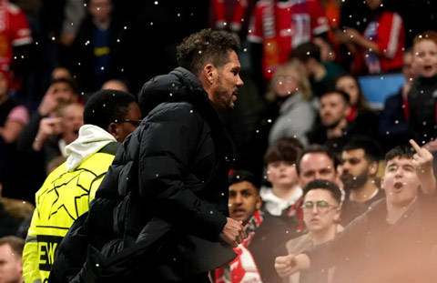 Simeone từng khiến fan MU "điên tiết" ở trận cầu vào năm 2022