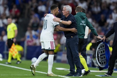 Mbappe luôn nhận được sự ủng hộ của Mourinho