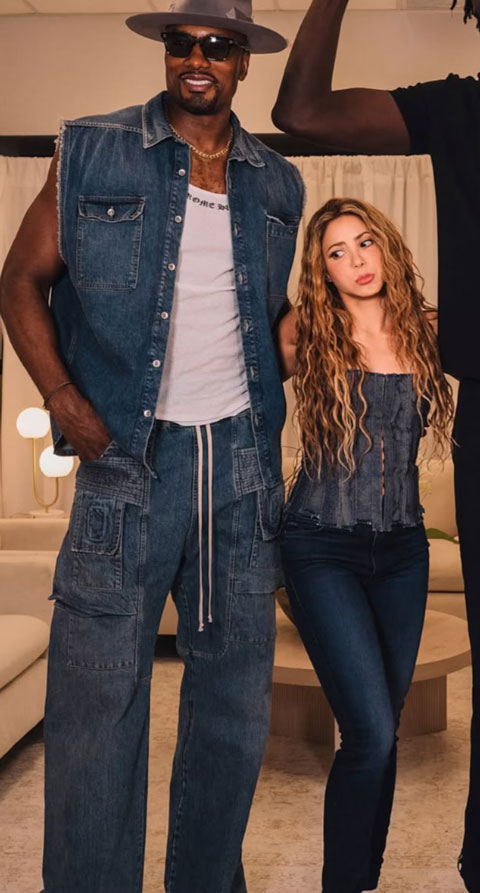 Shakira và người tình kém 12 tuổi