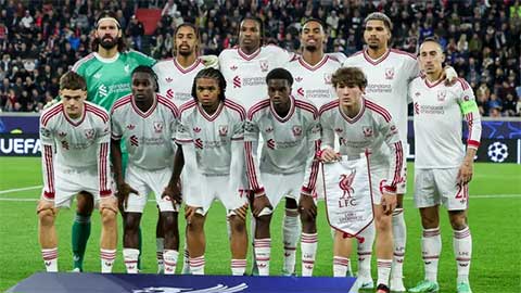 Kostas Tsimikas vinh dự mang băng đội trưởng Liverpool