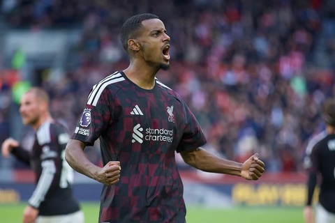 Alexander Isak ghi bàn quyết định giúp Liverpool đánh bại chủ nhà Brentford