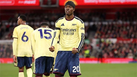 Madueke trở thành người hùng của Arsenal trước Nottingham