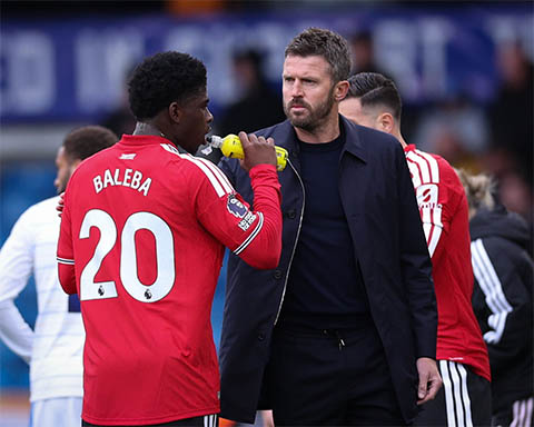 MU có sa thải Carrick cũng vô ích 