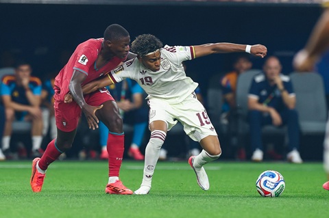 Nuno Mendes từng khóa chặt Lamine Yamal ở World Cup 2026