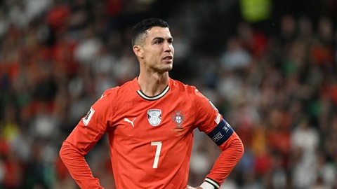 Ronaldo bị treo giò 30 ngày theo án phạt từ LĐBĐ Bồ Đào Nha