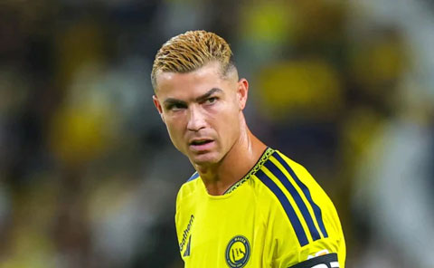 Ronaldo bị chỉ trích ảo tưởng về quyền lực