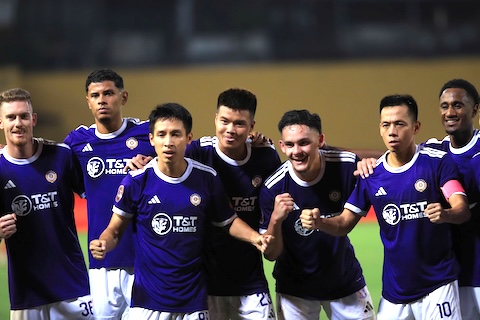 Hà Nội FC đang rất hưng phấn sau trận thắng CAHN. Ảnh: Đức Cường 