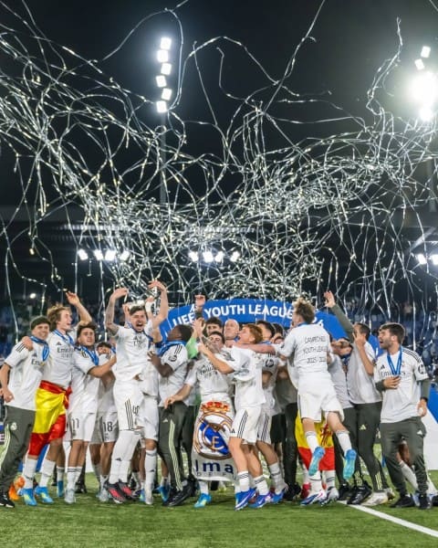 Bức tranh ấy của Real Madrid hoàn toàn tương phản với Barca. Ảnh: Facebook